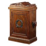 A REGENCY MAHOGANY DINING ROOM PEDESTAL CABINET IN THE MANNER OF THOMAS HOPE, EARLY 19TH CENTURY the