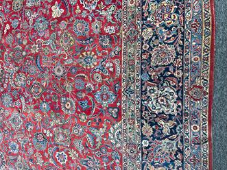 A GOOD KASHAN CARPET CENTRAL PERSIA, C.1940 the abrashed raspberry field with an all over design - Image 19 of 22