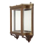 A FRENCH MAHOGANY AND BRASS HANGING DISPLAY CABINET IN DIRECTOIRE STYLE, LATE 19TH / EARLY 20TH