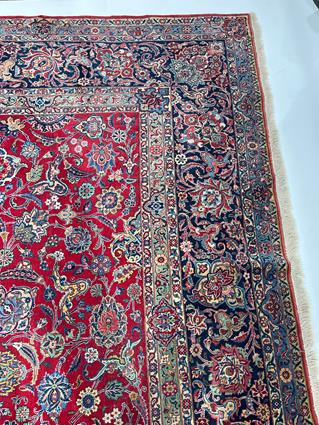 A GOOD KASHAN CARPET CENTRAL PERSIA, C.1940 the abrashed raspberry field with an all over design - Image 7 of 22