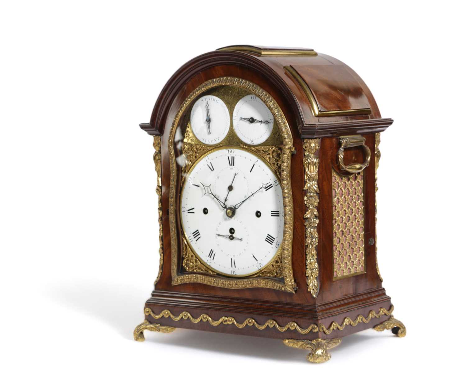 λ A GEORGE III MAHOGANY BRACKET CLOCK BY JOHN BITTLESTON, LONDON, LATE 18TH CENTURY the brass - Bild 2 aus 2