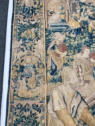 A FINE FLEMISH ALLEGORICAL TAPESTRY LATE 16TH / EARLY 17TH CENTURY woven in wool and silks, the - Image 25 of 27