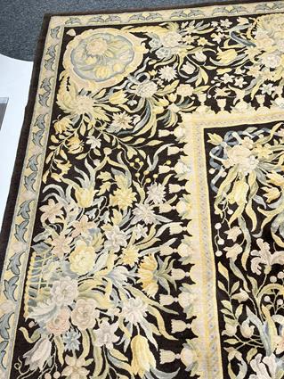 A LARGE CARPET OF 18TH CENTURY EUROPEAN DESIGN, 20TH CENTURY, the pale charcoal field centered by - Image 8 of 15