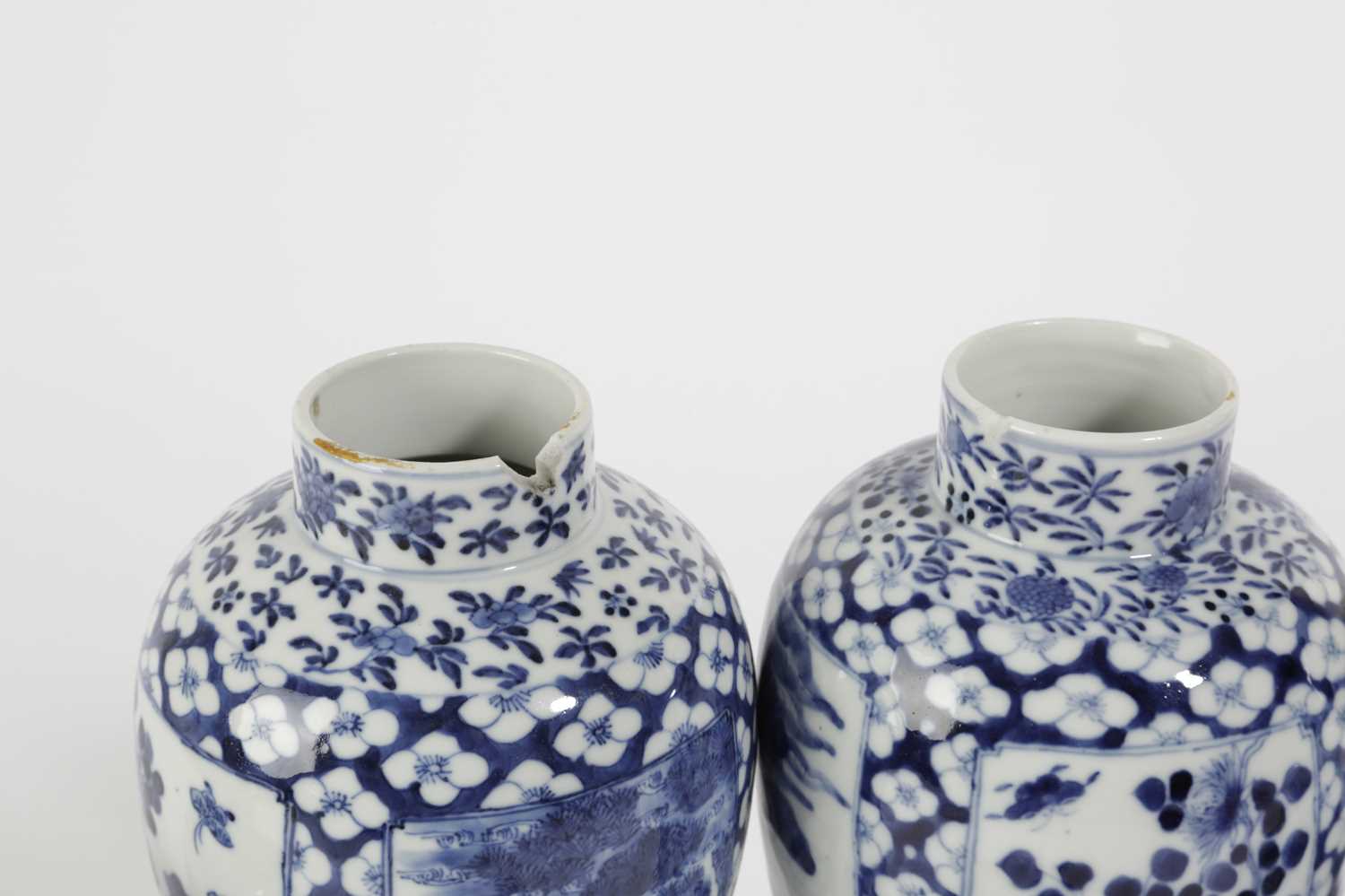 A PAIR OF CHINESE PORCELAIN BLUE AND WHITE VASES AND COVERS EARLY 20TH CENTURY of inverted - Image 2 of 2