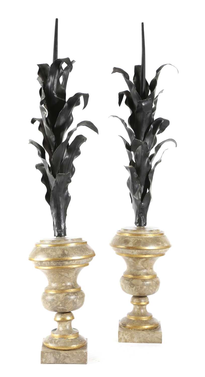 A RARE PAIR OF TÔLE PEINTE URNS ATTRIBUTED TO COLEFAX & FOWLER, C.1960 each in the form of a campana