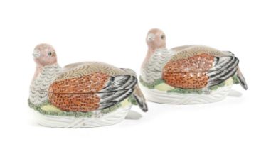 A PAIR OF ITALIAN PORCELAIN QUAIL BOXES AND COVERS BY MOTTAHEDEH, LATE 20TH CENTURY in the Chelsea