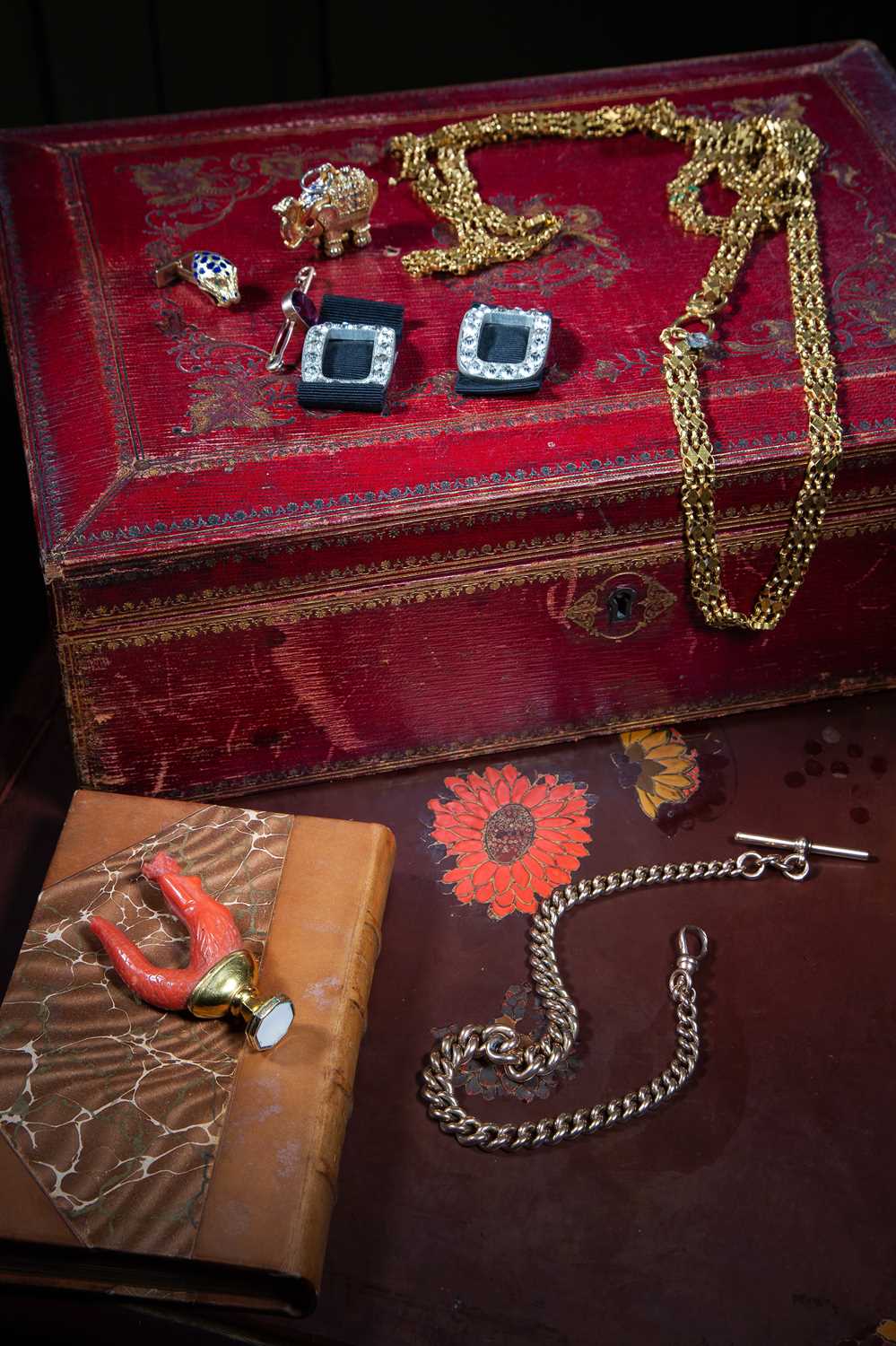 A MIXED GROUP OF COSTUME JEWELLERY comprising: a pair of paste buckles in white metal settings, a - Image 2 of 2