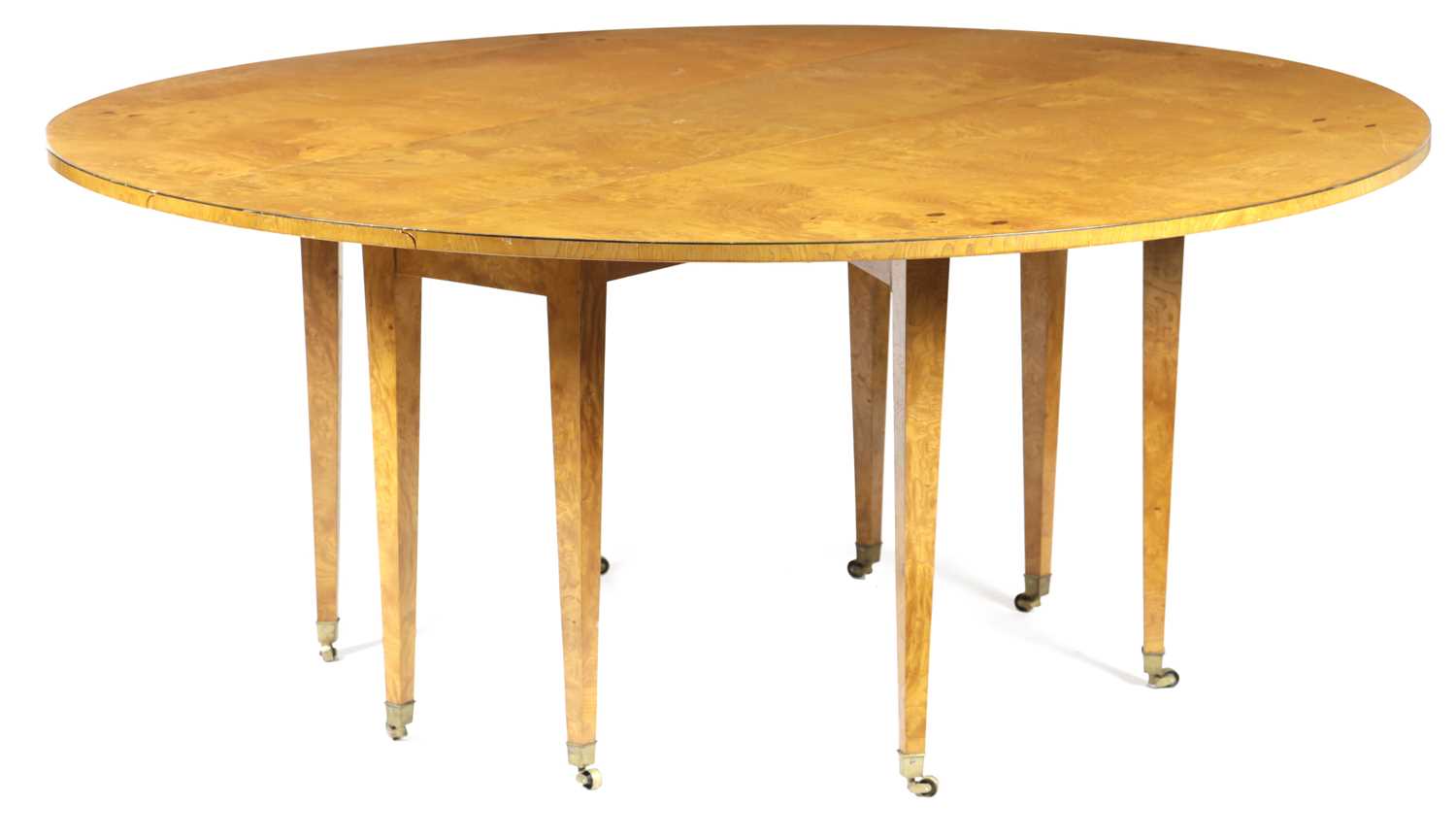 AN HUNGARIAN ASH DINING TABLE IN GEORGE III STYLE, LATE 20TH CENTURY the drop-leaf top above - Image 2 of 4