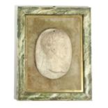 AN ITALIAN WHITE MARBLE GRAND TOUR PORTRAIT PLAQUE LATE 18TH / EARLY 19TH CENTURY of oval form