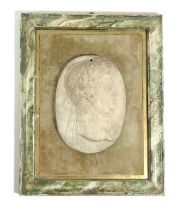 AN ITALIAN WHITE MARBLE GRAND TOUR PORTRAIT PLAQUE LATE 18TH / EARLY 19TH CENTURY of oval form