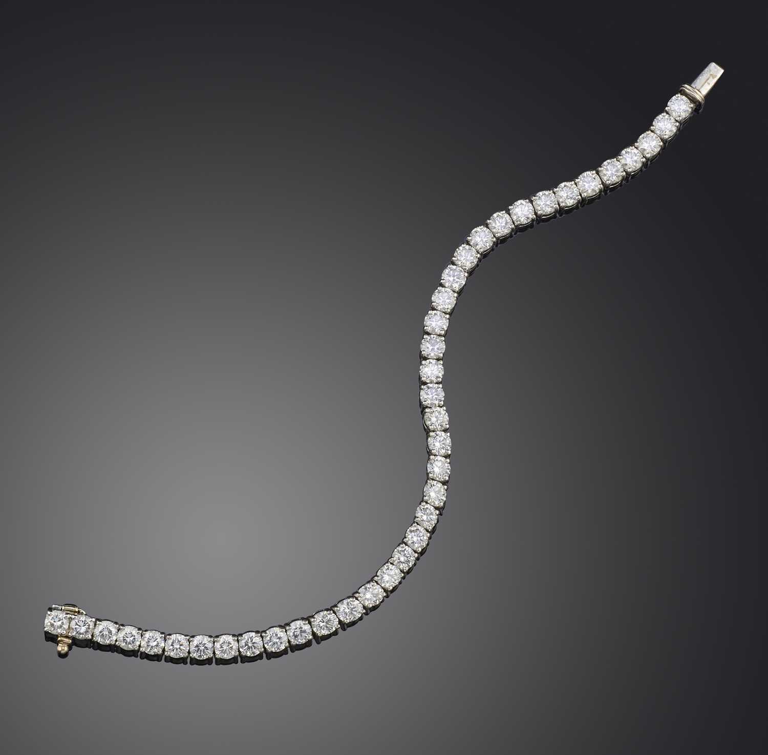 A diamond line bracelet, set with 40 round brilliant-cut diamonds in white gold, total approximate