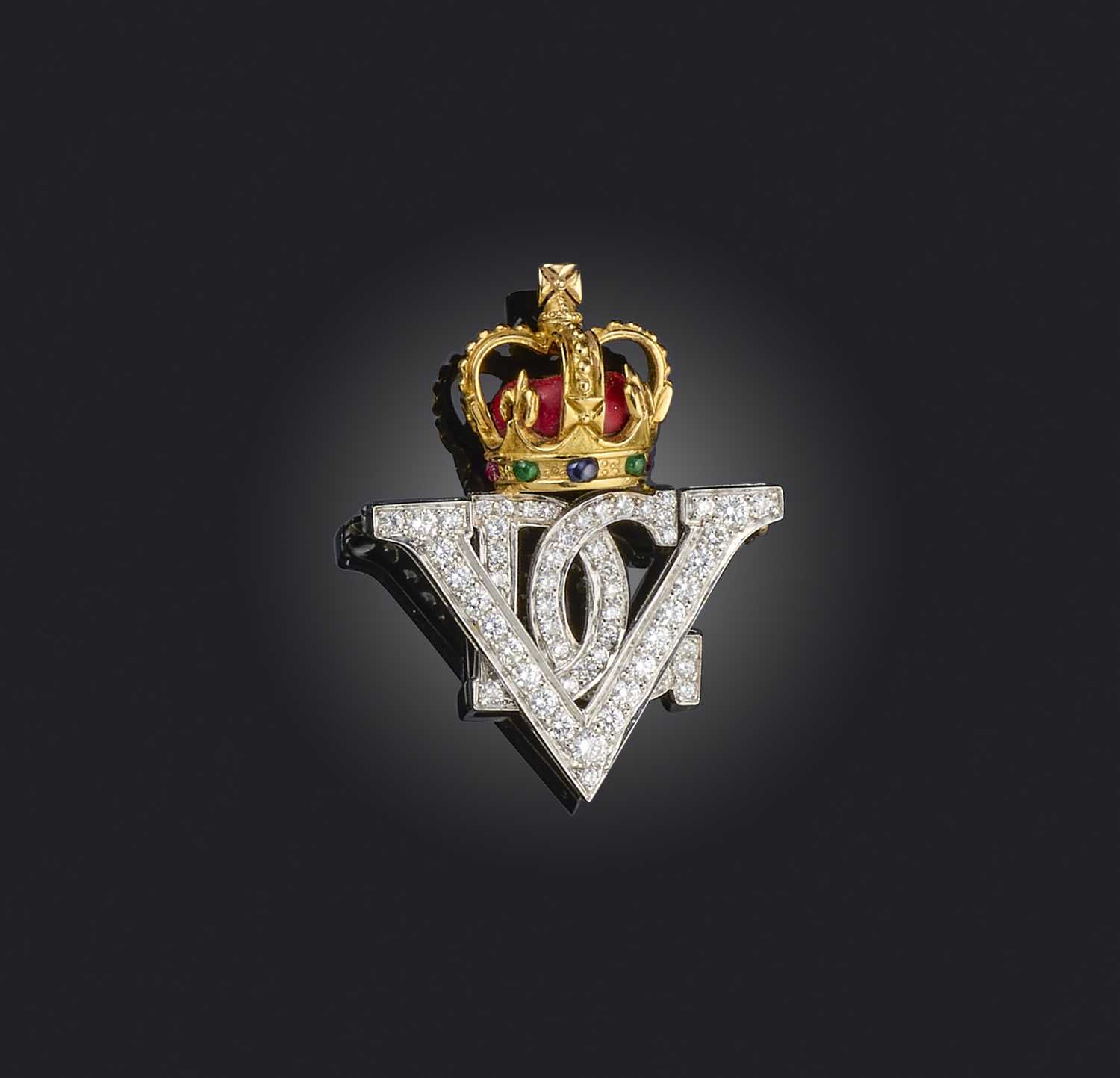 E.Wolfe & Co, a Regimental brooch, for the Iniskilling Dragoon Guards, set with circular-cut