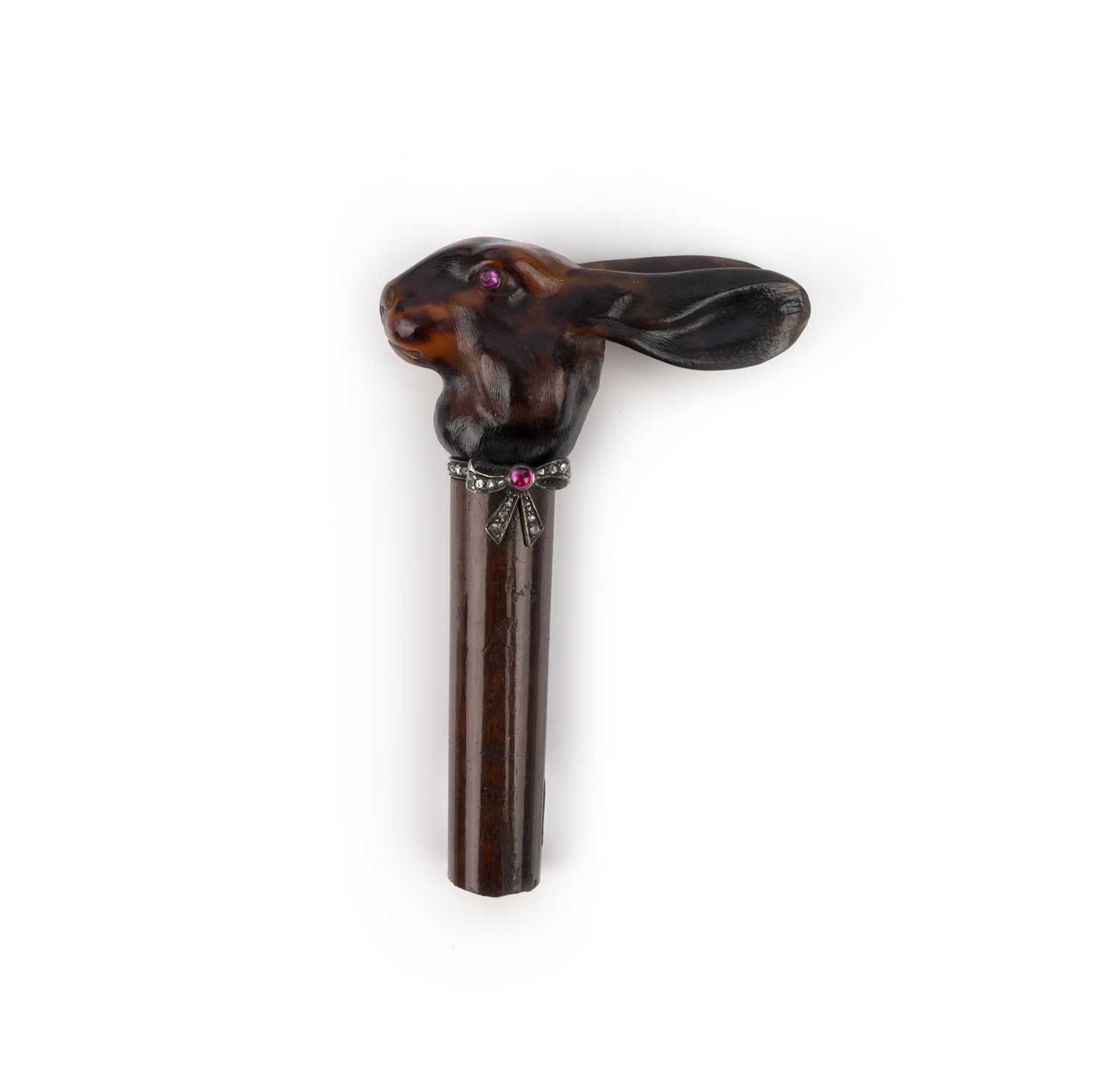 λ A late 19th century carved tortoiseshell cane handle, designed as a hare with ruby cabochon eyes - Image 2 of 2