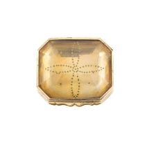 An early-19th century gold mounted citrine vinaigrette, unmarked, circa 1810, rectangular form