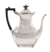 An Edwardian silver coffee pot, by Edward Barnard & Sons Ltd, London 1905, faceted oblong bellied