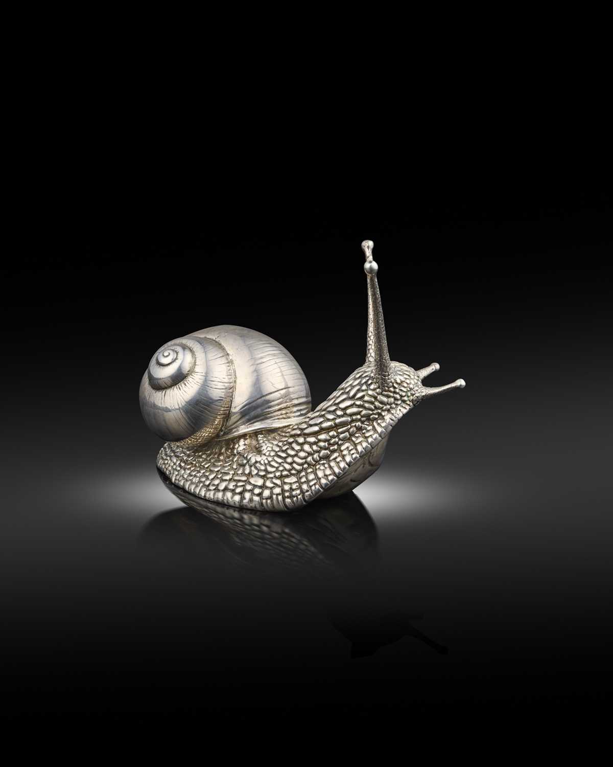 By Nick Bibby, a modern silver garden snail, signed 'Bibby 1/25', maker's mark PE, Birmingham