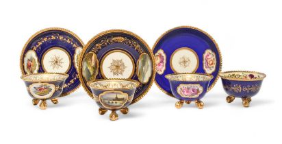 Four Flight, Barr and Barr toy-sized cabinet teabowls and three stands, c.1825, variously