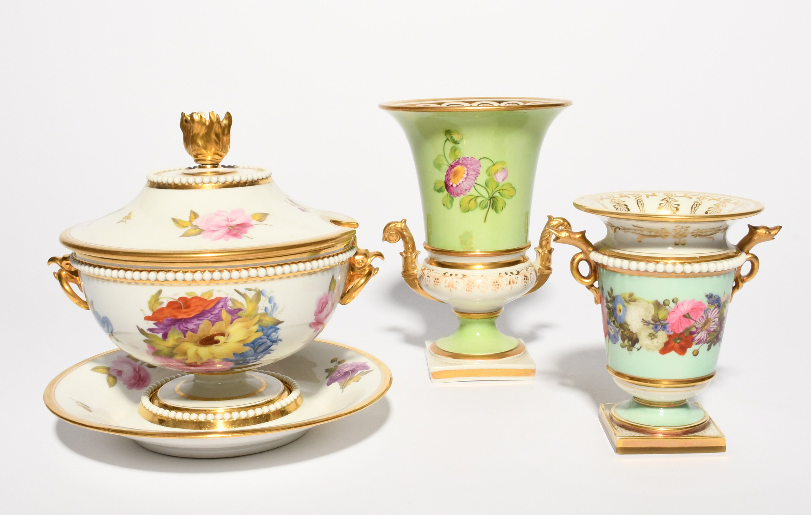 A Barr, Flight and Barr sauce tureen with cover and stand, c.1810, finely painted with flowers and - Image 3 of 3