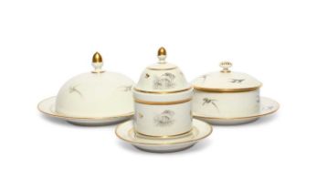 A Barr, Flight and Barr combined breakfast set, c.1810, comprising a muffin dish and cover, a