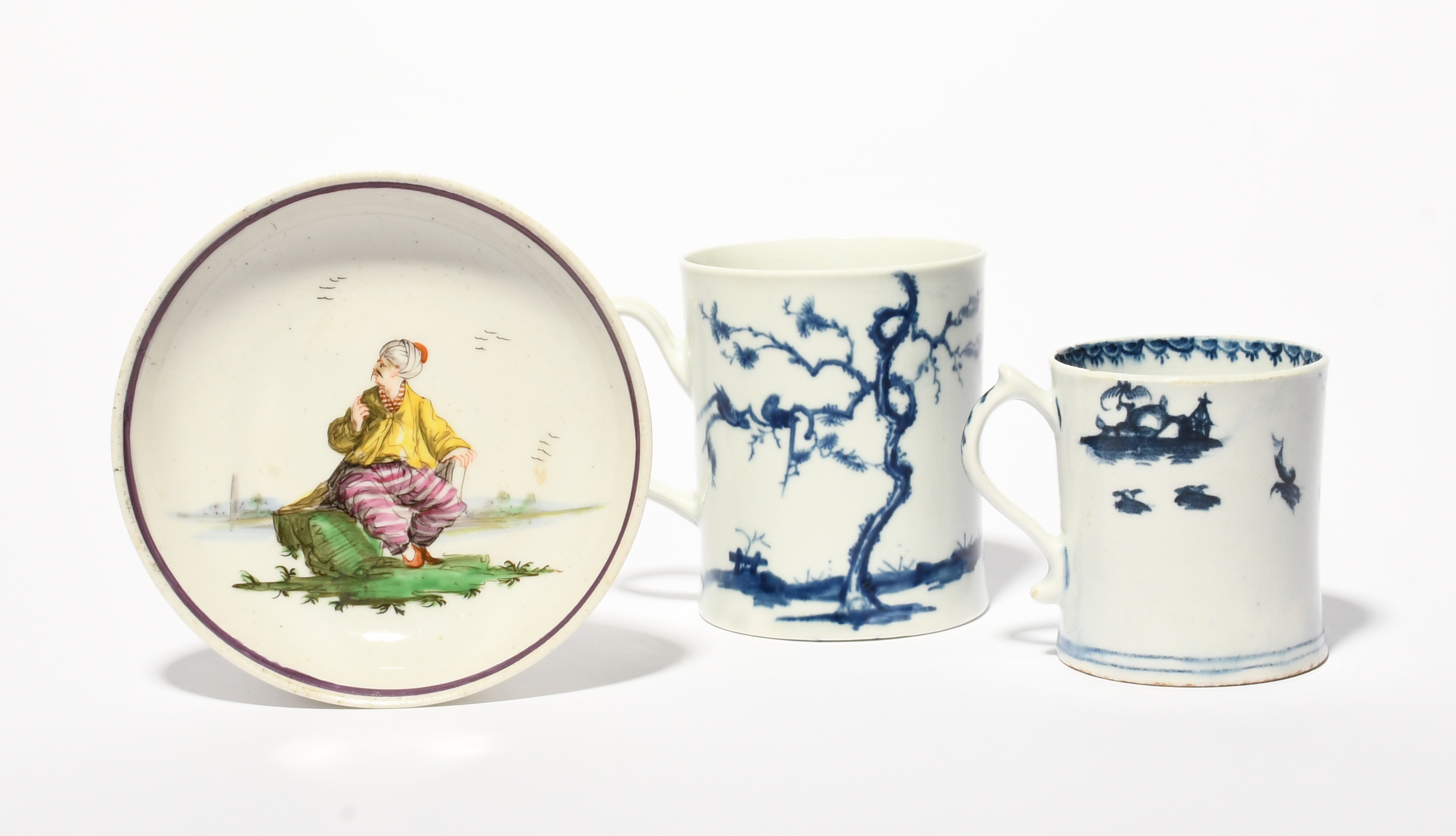 A Lowestoft blue and white coffee can or small mug, c.1760, painted with a pagoda beneath a willow - Image 3 of 3