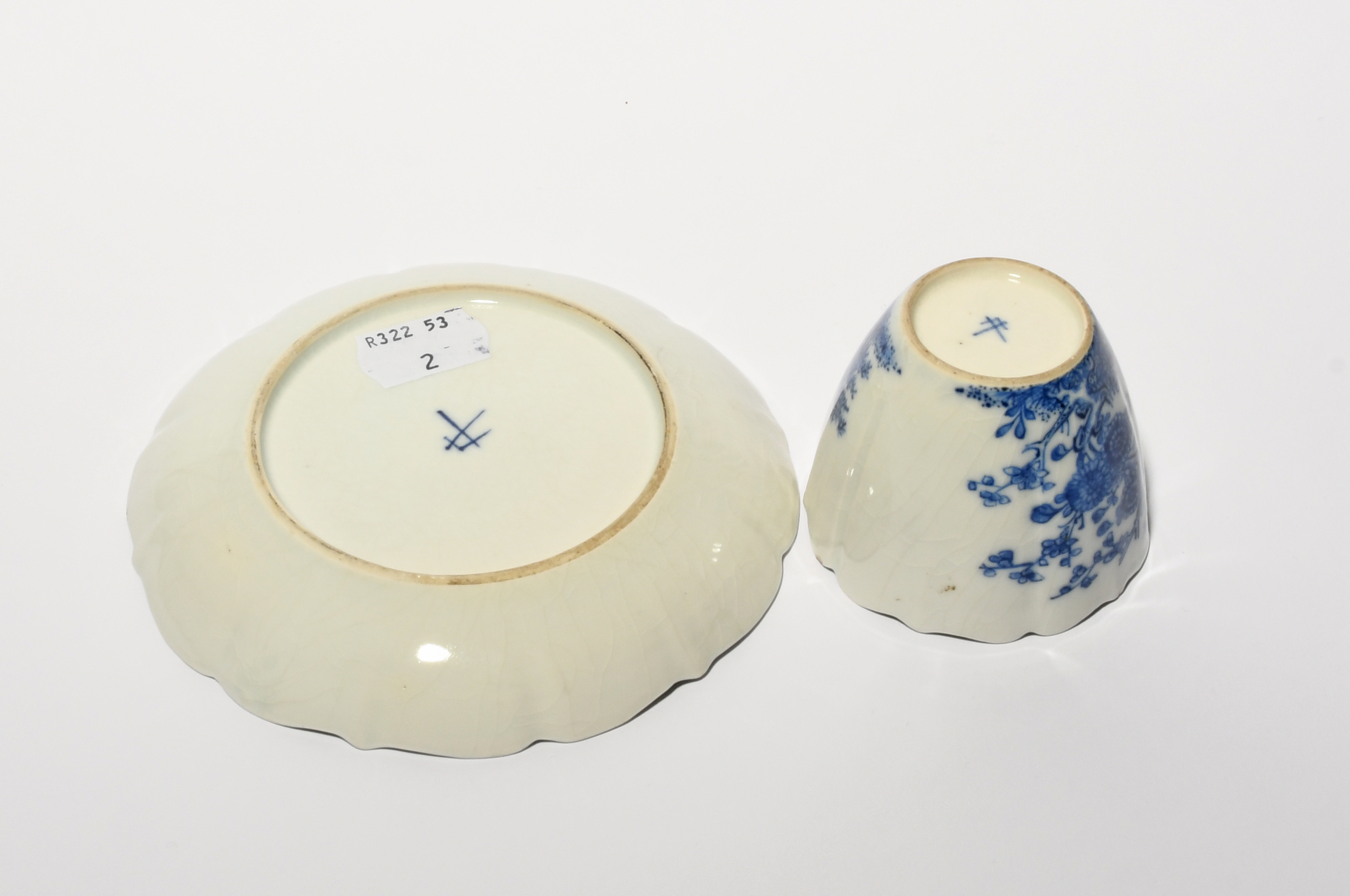 A Chinese soft-paste porcelain blue and white teabowl and saucer, mid 18th century, of lobed form, - Image 3 of 3