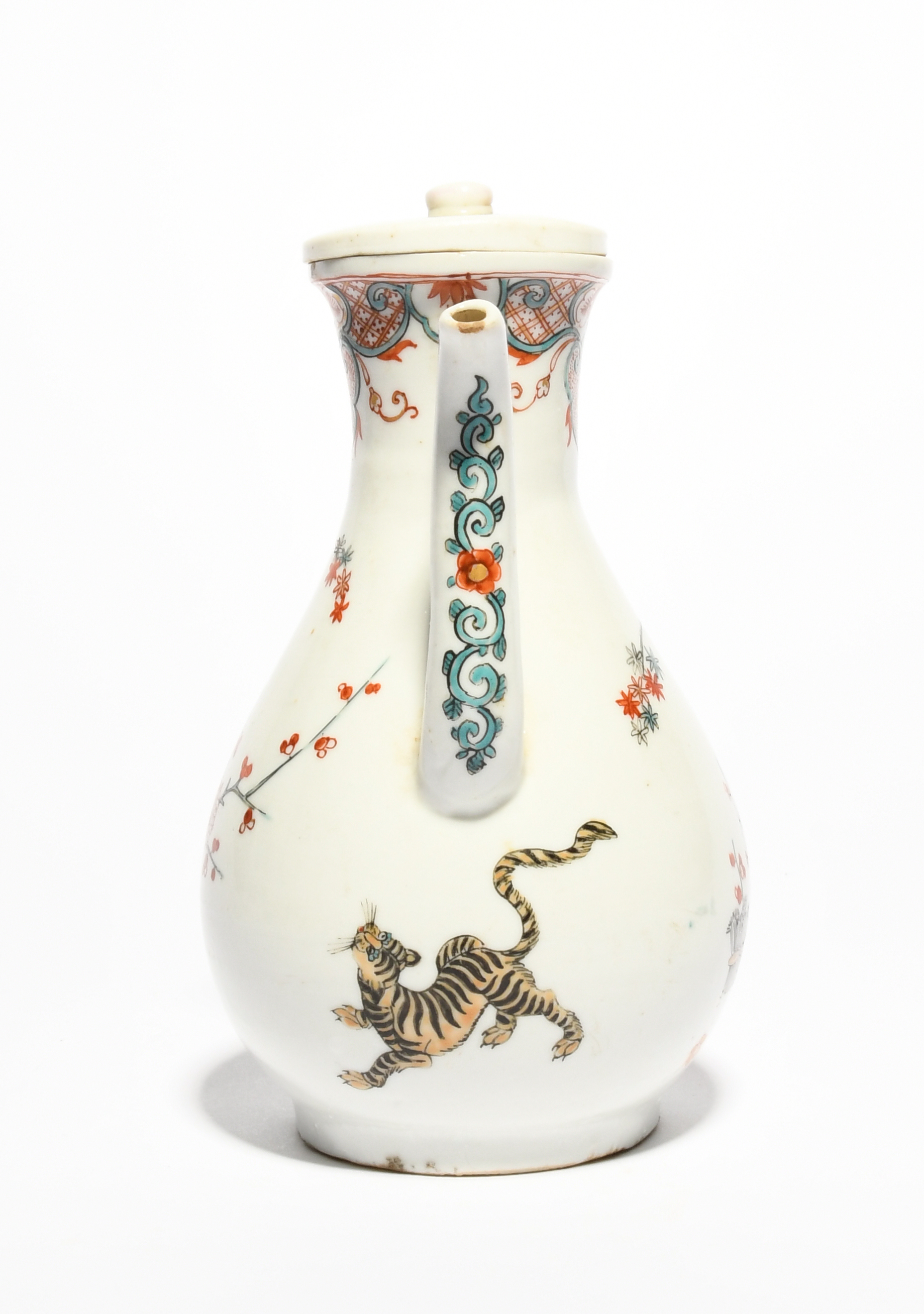 A Chinese Dehua porcelain Dutch-decorated ewer and cover, c.1680-1720, the decoration slightly - Image 4 of 4