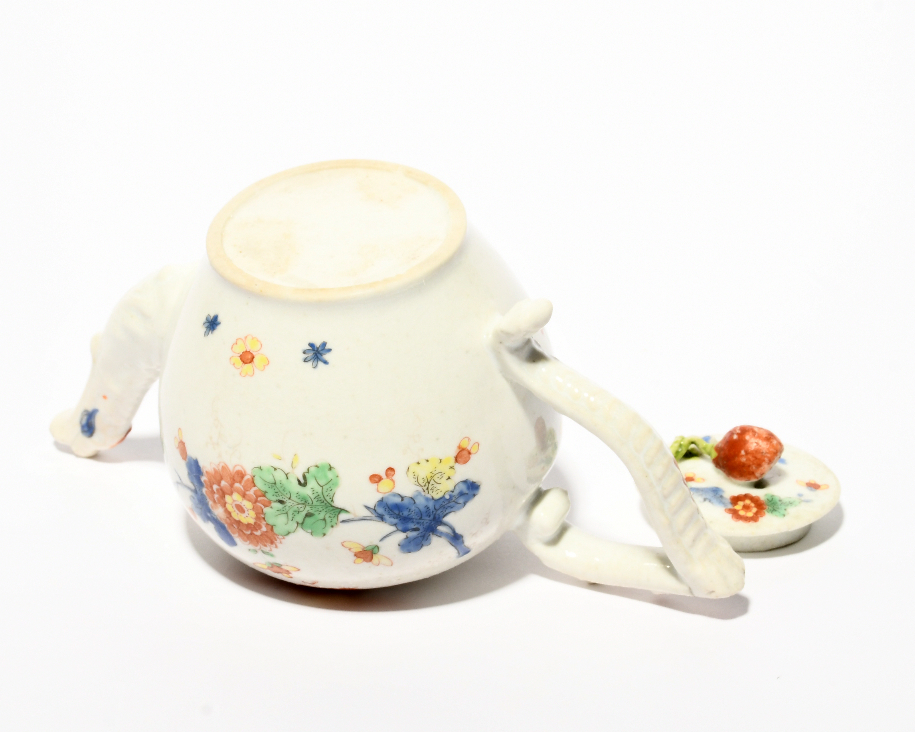 A rare and early Longton Hall teapot and cover, c.1752, modelled after Meissen with a small bullet- - Image 4 of 4