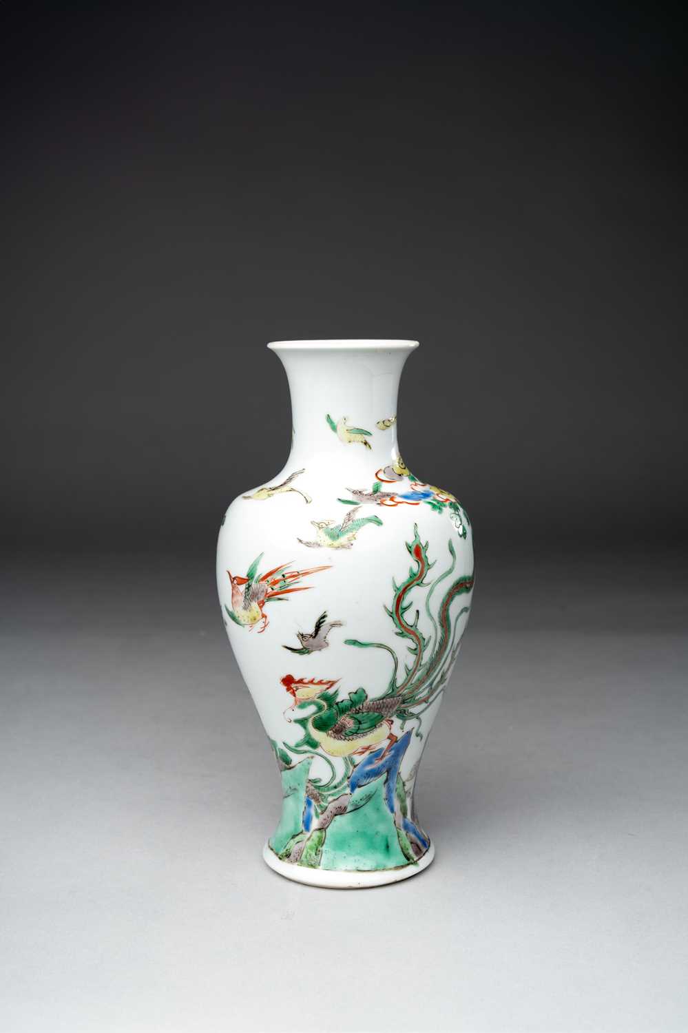 A SMALL CHINESE FAMILLE VERTE 'PHOENIX' VASE KANGXI 1662-1722 The baluster body painted with a