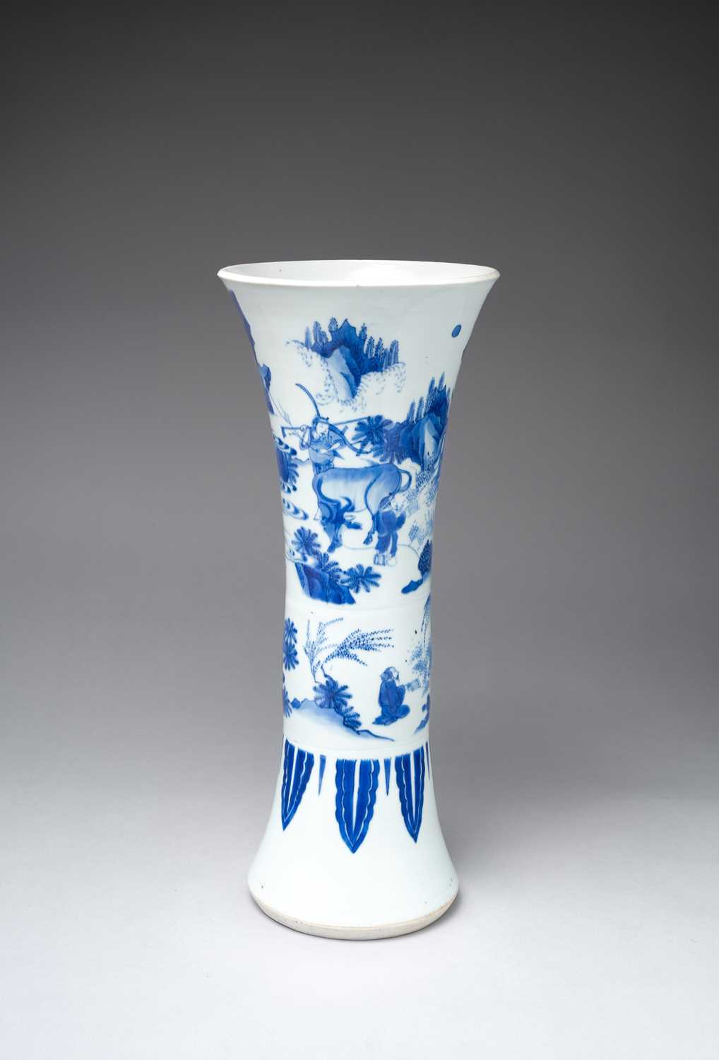 A GOOD CHINESE BLUE AND WHITE ‘BINGJI AND THE BUFFALO’ GU-SHAPED VASE TRANSITIONAL PERIOD C.1640 - Image 2 of 2