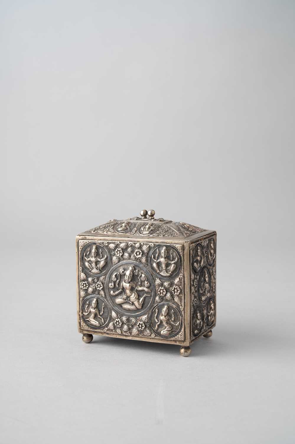 AN INDIAN SILVER TEA CADDY POSSIBLY KUTCH, LATE 19TH CENTURY The rectangular body and the hinged