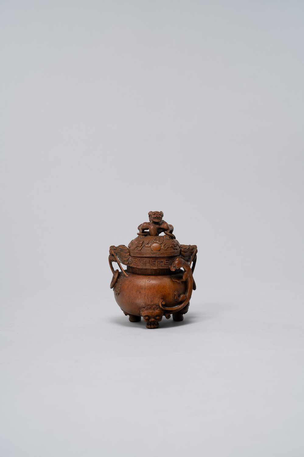 NO RESERVE A CHINESE BAMBOO MODEL OF A 'DRAGON' INCENSE BURNER AND COVER LATE QING DYNASTY Decorated