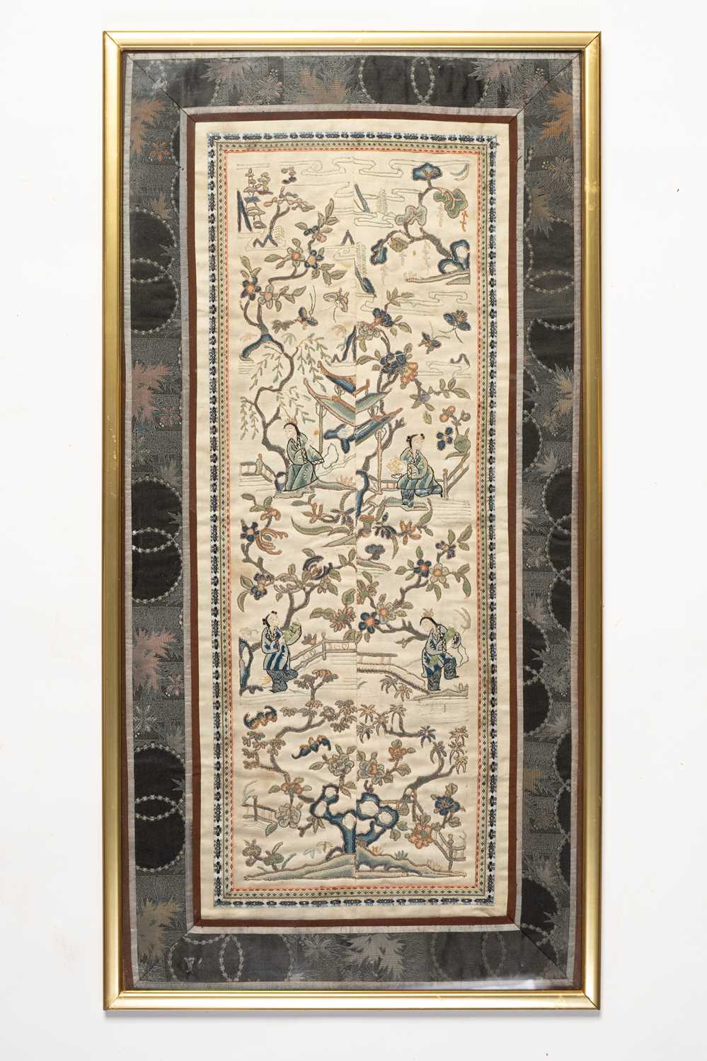 NO RESERVE A COLLECTION OF CHINESE EMBROIDERIES LATE QING DYNASTY Variously depicting flowers, - Image 11 of 13