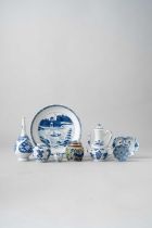 NO RESERVE A COLLECTION OF CHINESE BLUE AND WHITE ITEMS MOSTLY KANGXI 1662-1722 Comprising: a