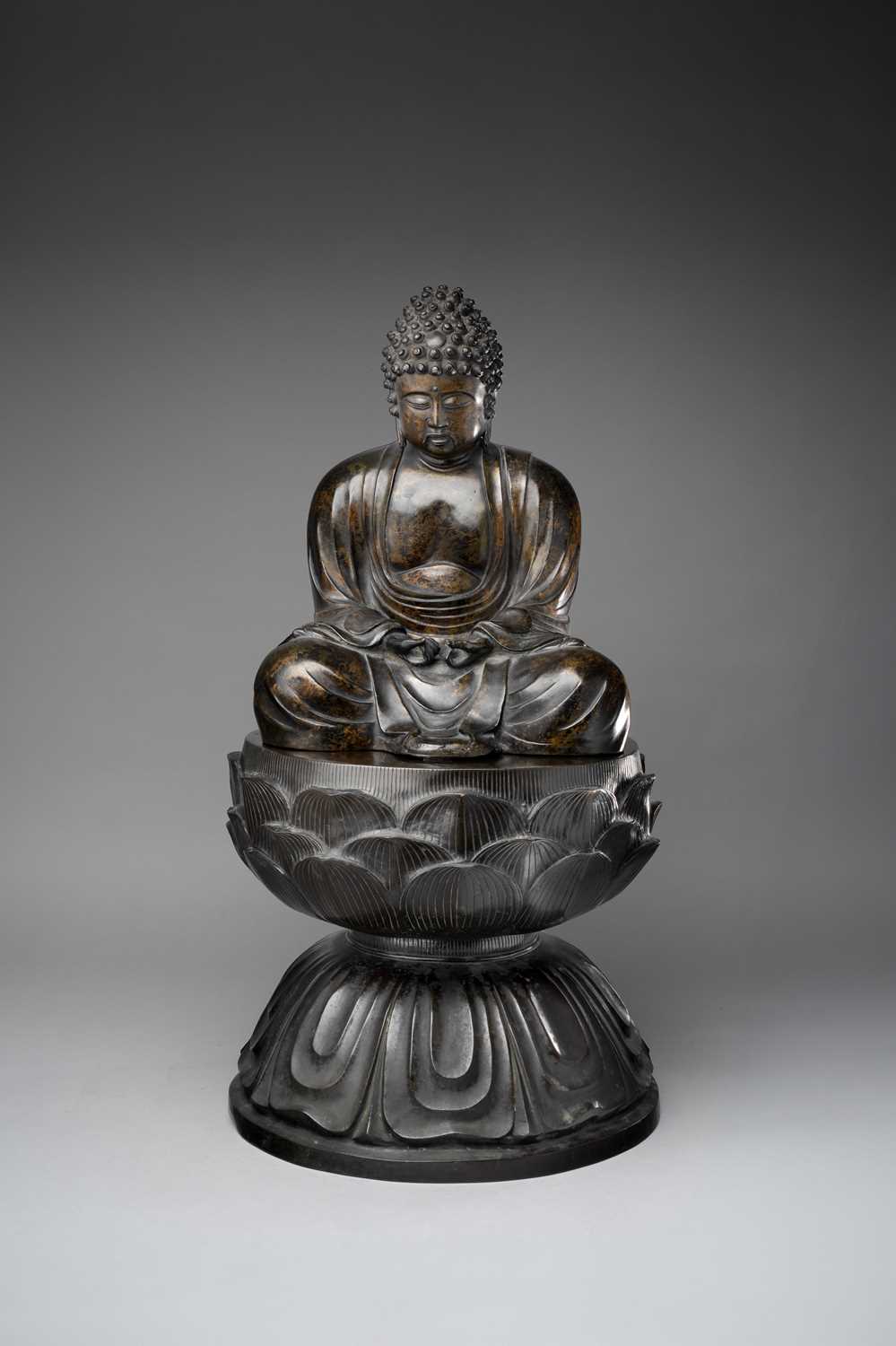 A LARGE BRONZE FIGURE OF BUDDHA SHAKYAMUNI 19TH CENTURY Japanese or Korean, seated in dhyanasana