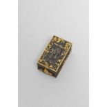A SMALL JAPANESE GOLD AND SILVER-INLAID BOX MEIJI ERA, 19TH CENTURY Of rectangular shape with a