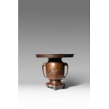 NO RESERVE A JAPANESE BRONZE VASE (USUBATA) MEIJI OR TAISHO, 19TH OR 20TH CENTURY In two parts,