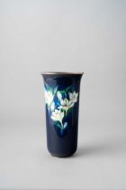 A TALL JAPANESE CLOISONNE VASE BY THE ANDO JUBEI COMPANY TAISHO ERA, 20TH CENTURY The slightly-