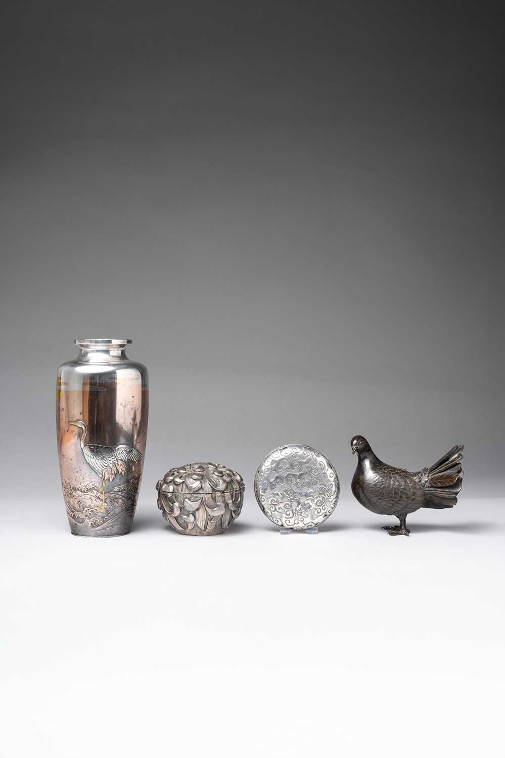 NO RESERVE A COLLECTION OF JAPANESE METAL PIECES MEIJI ERA, 19TH/20TH CENTURY Comprising: a silver