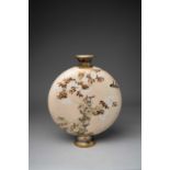 A LARGE AND IMPRESSIVE JAPANESE SATSUMA MOONFLASK BY KINKOZAN MEIJI ERA, 19TH/20TH CENTURY The