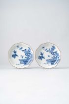 NO RESERVE A PAIR OF JAPANESE BLUE AND WHITE KAKIEMON-STYLE DECAGONAL DISHES EDO PERIOD, 17TH