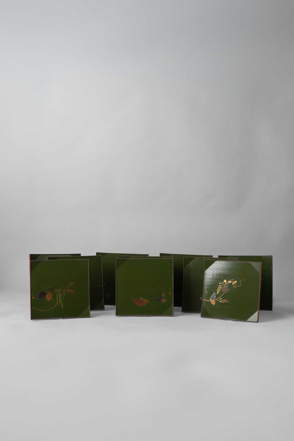 A SET OF TEN JAPANESE LACQUER KASHIBON (TRAYS) BY TOKUHIKO TAISHO OR SHOWA, 20TH CENTURY Each of - Image 5 of 5
