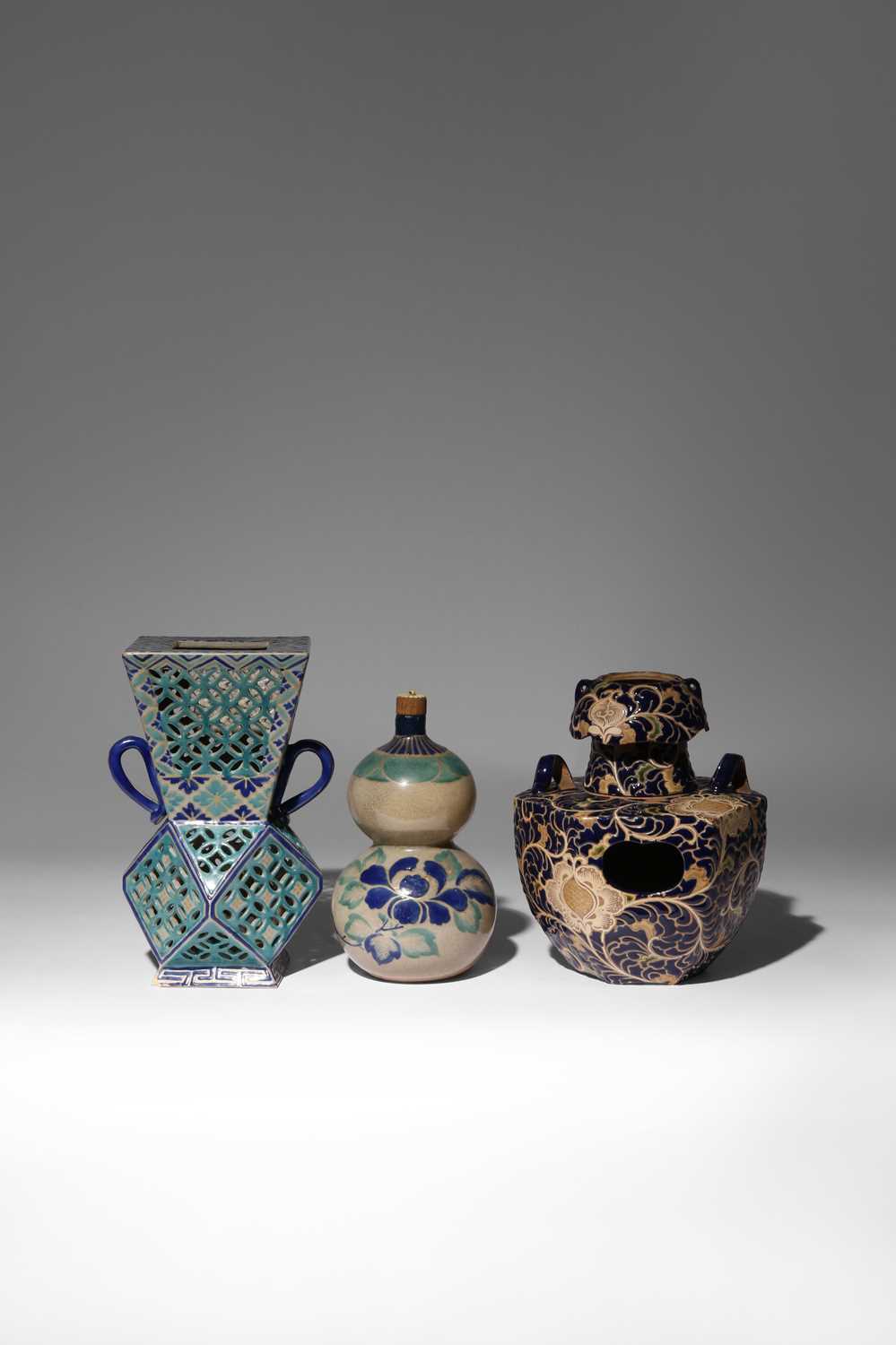 THREE JAPANESE KYO-YAKI (KYOTO WARE) PIECES EDO PERIOD, 18TH CENTURY All three typically decorated