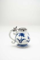 A JAPANESE BLUE AND WHITE MUSTARD POT EDO PERIOD, 17TH CENTURY For the European market, the