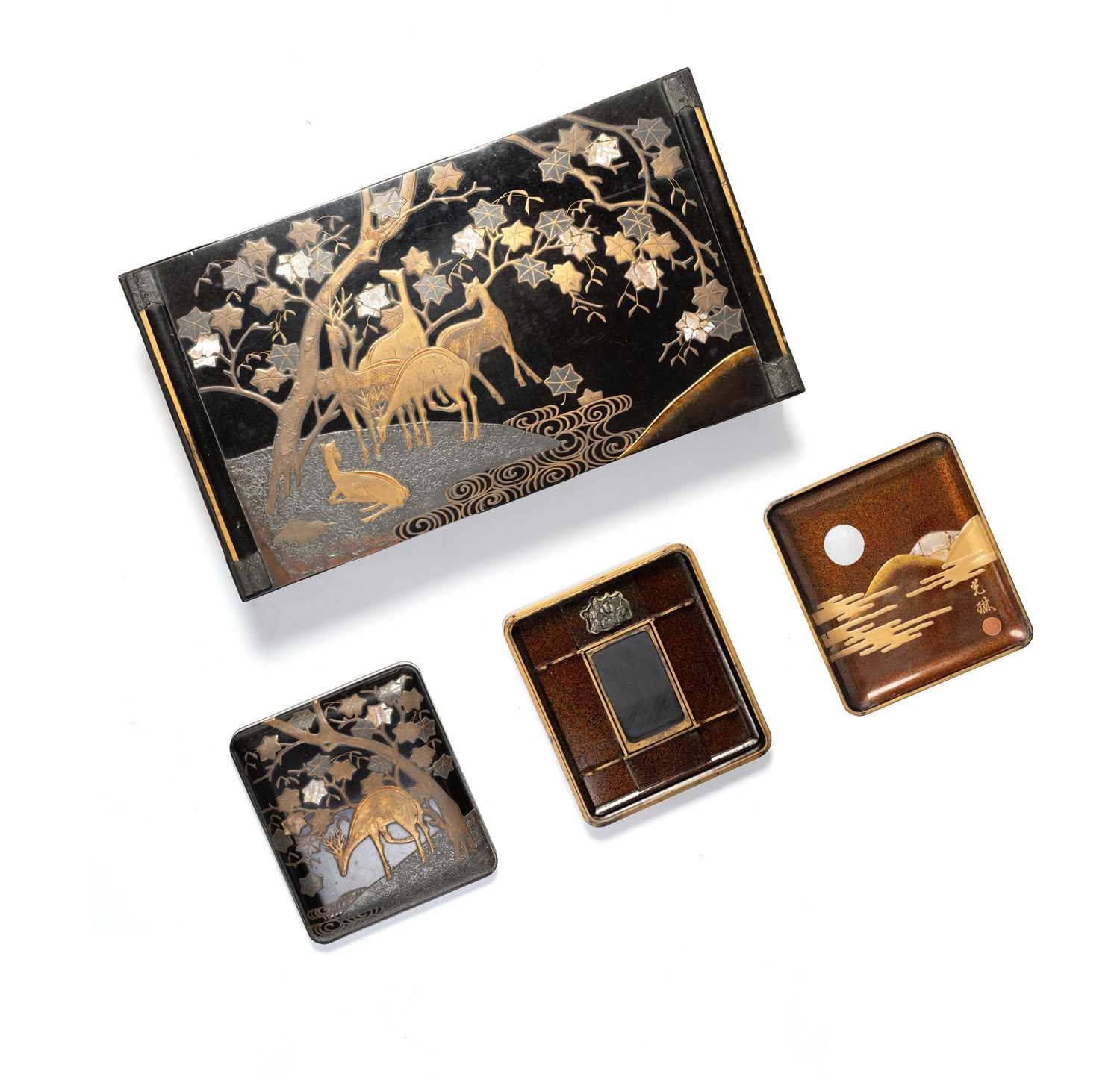 NO RESERVE A JAPANESE LACQUER BUNDAI (WRITING TABLE) AND MATCHING SUZURIBAKO (WRITING BOX) AFTER - Image 2 of 6