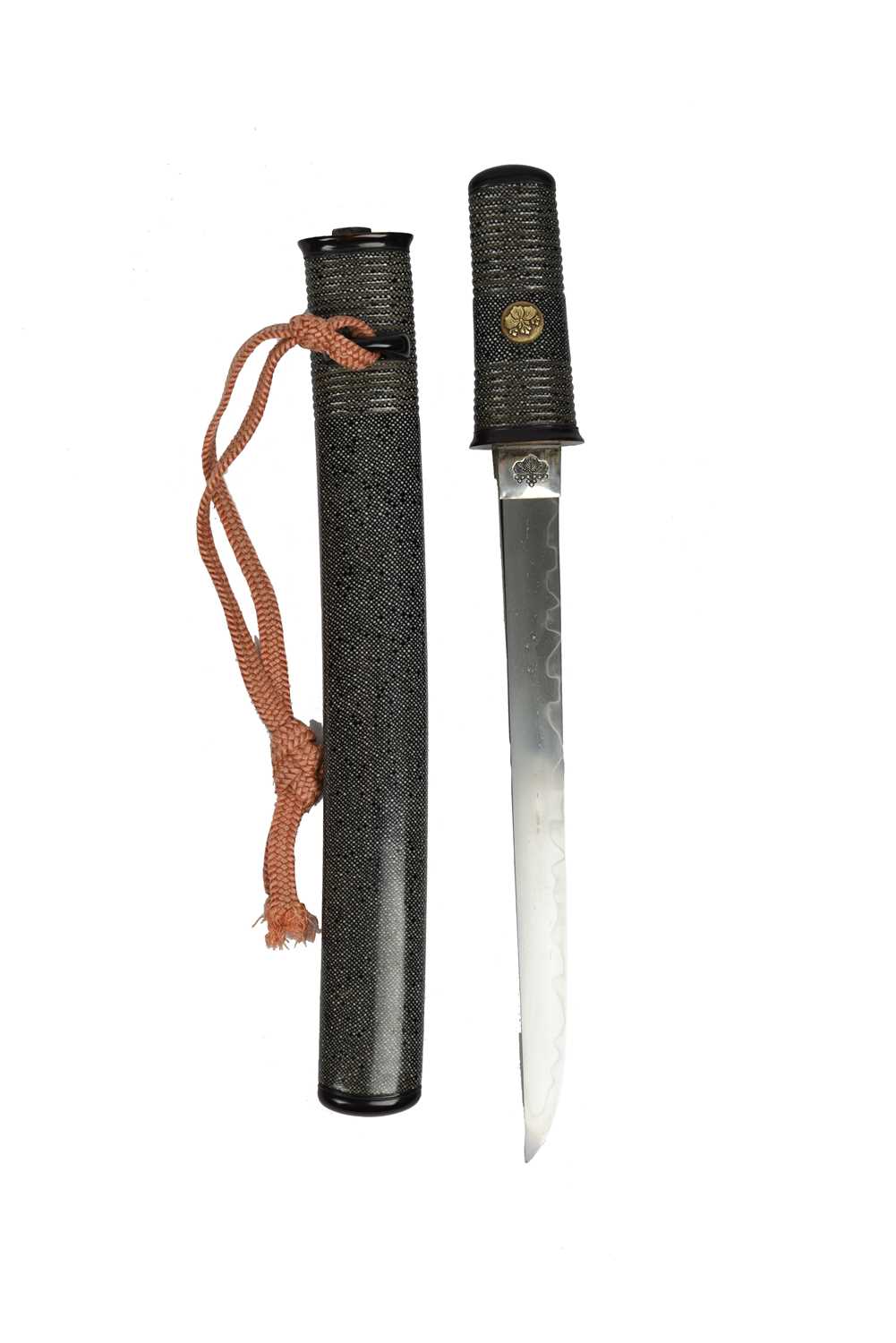 A Japanese dagger (tanto), blade 9.75 in., hira-zukuri, with hi to one side, notare hamon, ubu- - Image 2 of 3