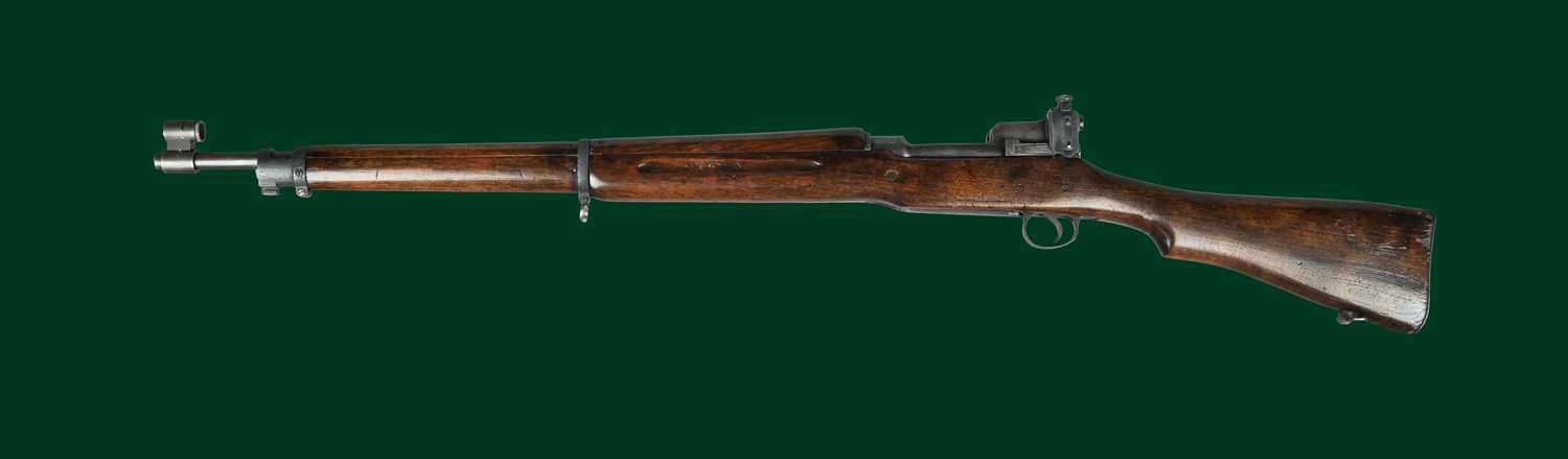 Ƒ Remington/Eddystone: a .30-06 U.S. Model 1917 bolt-action service rifle, serial number 522624, - Bild 2 aus 2