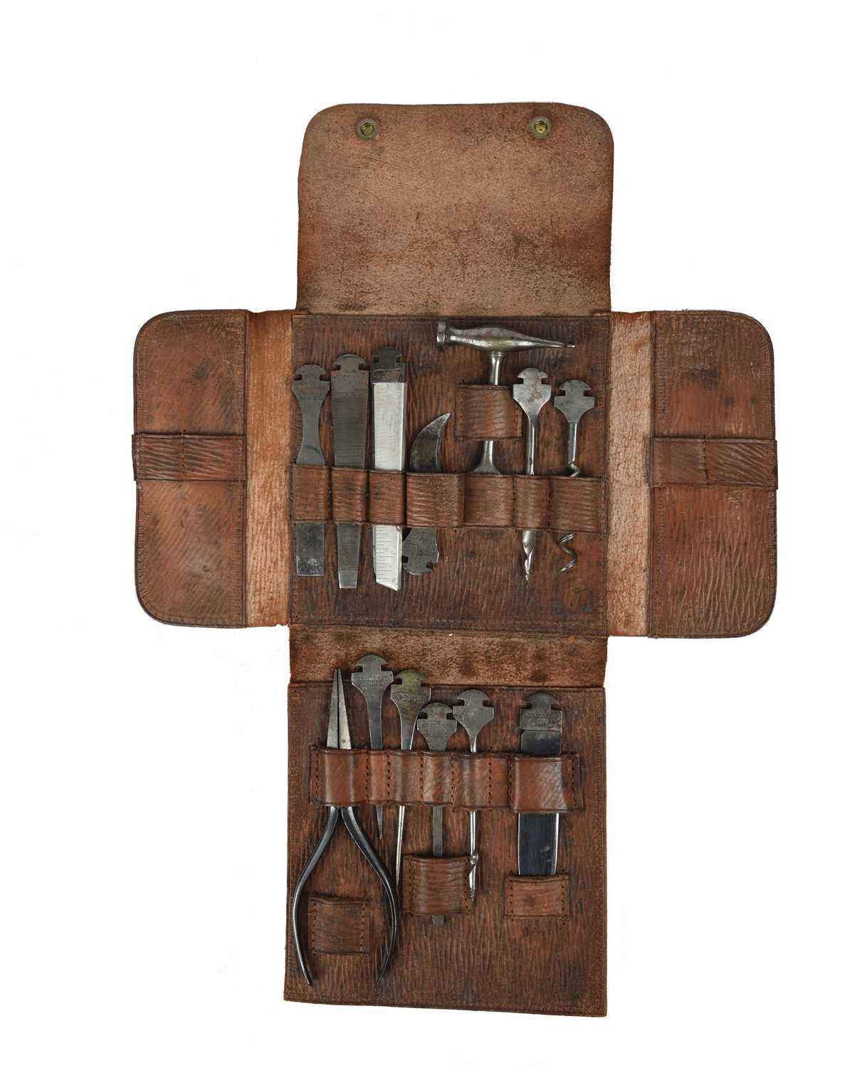 A brass bound oak surgical instrument case by S Maw Son & Thompson, with associated contents - Bild 4 aus 6