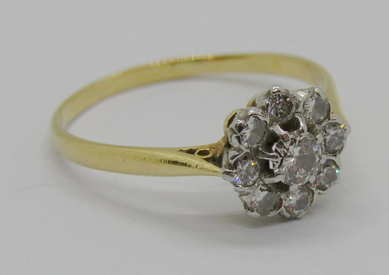 Yellow metal diamond cluster ring, centre stone 0.20ct approx, size P/Q, 2.1g - Image 2 of 3