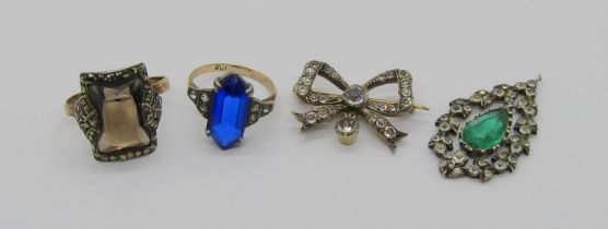 Group of antique jewellery comprising an Art Deco style 9ct gold and silver dress ring, a further