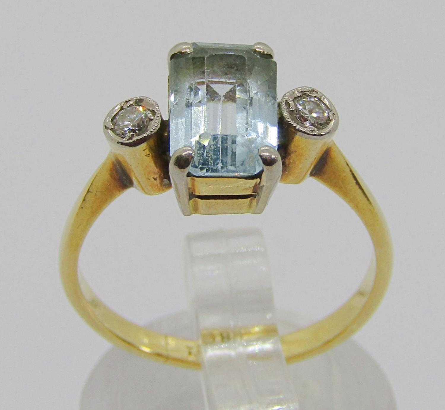Early 20th century 18ct emerald-cut aquamarine and diamond three stone ring, size J, 3.4g - Image 2 of 5